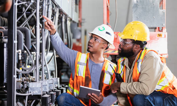 Best Affordable Emergency Electrician  in Rockford, IL